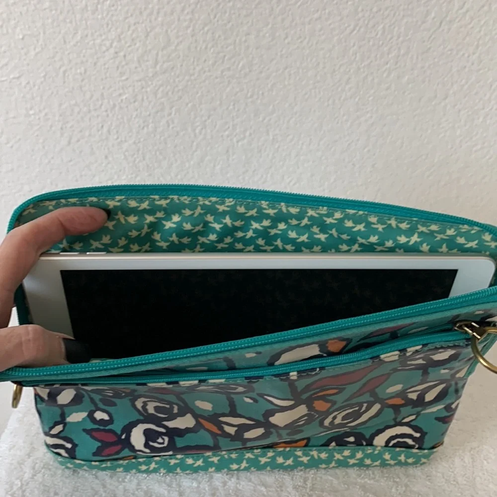 Fossil iPad cover.